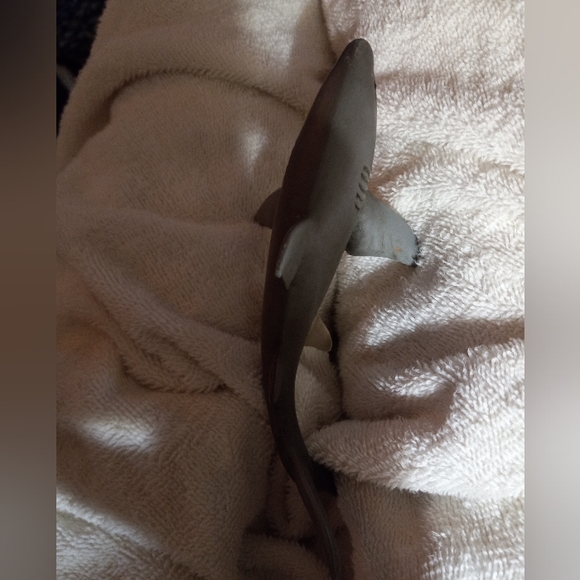 Vintage Shark Toy - Picture 5 of 11